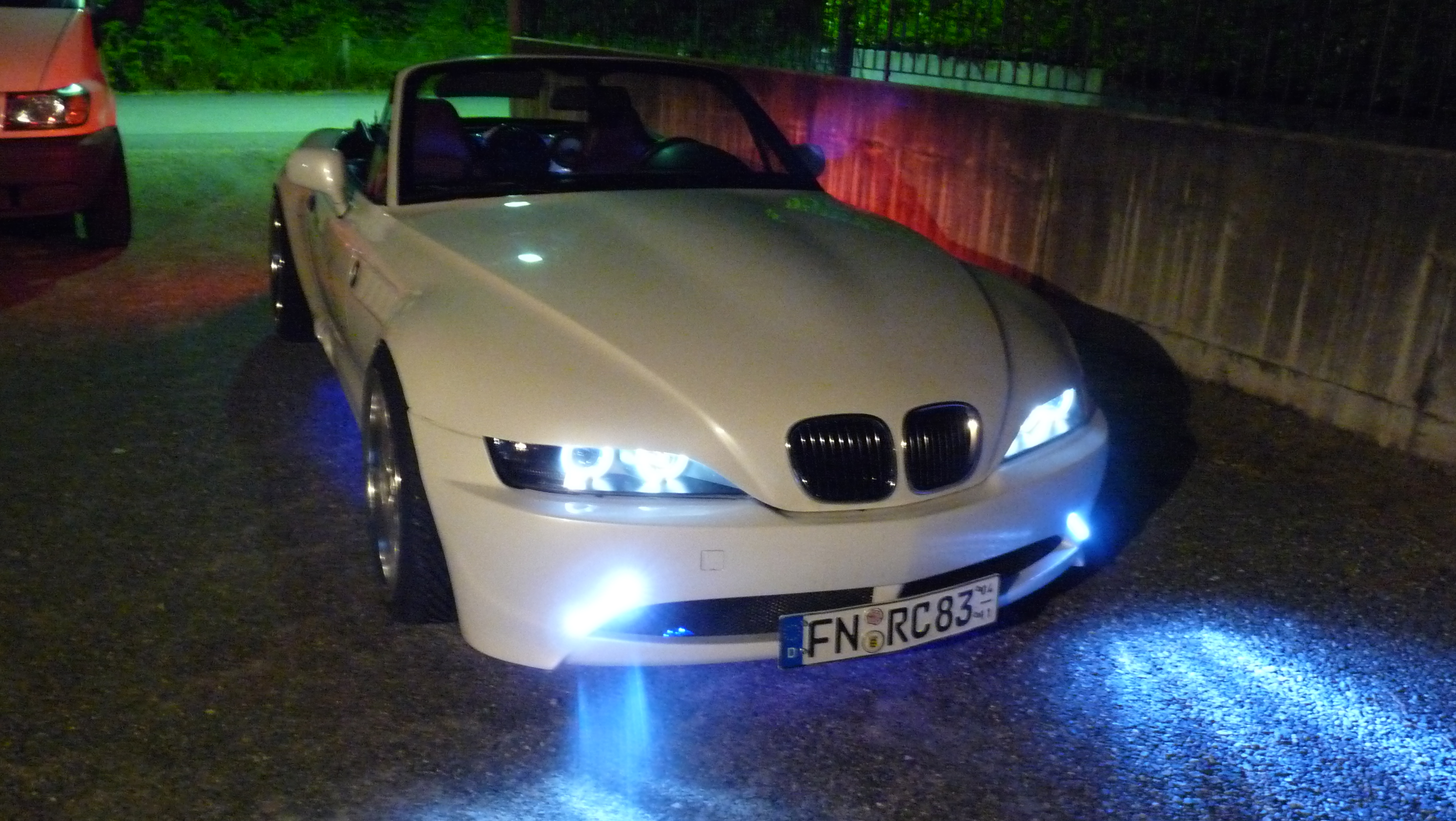 Z3 White Pearl - BMW Z1, Z3, Z4, Z8