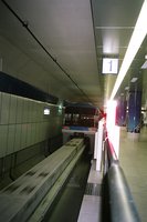 tokyo_monorail-2005-1-qpxw.jpg